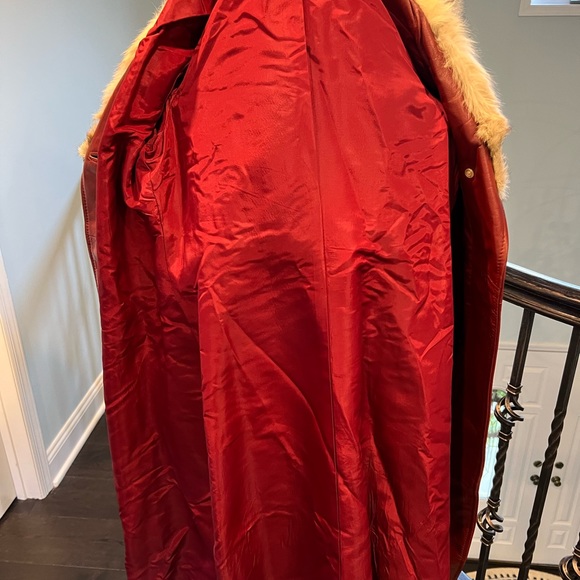 Vintage Golét 1970’s Red leather coat trimmed with a silver fox collar 8/10 Med - Picture 16 of 16